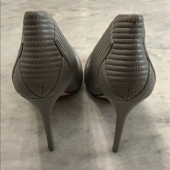 BCBGMaxAzria Grey Heels - Picture 6 of 6